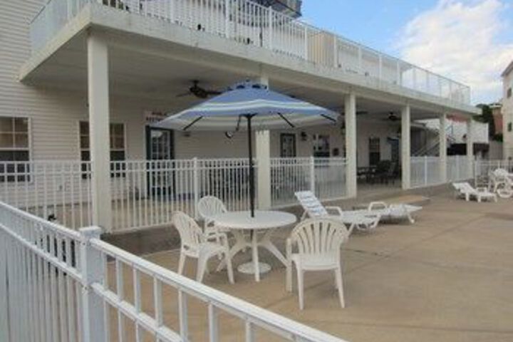 Terrace/Patio 46 of 48