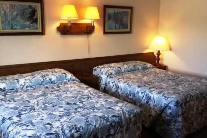 Room 6 of 23