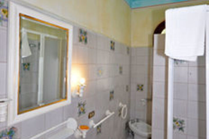 Room 9 of 51