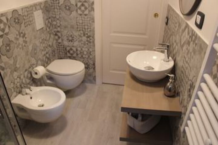 Room 3 of 31