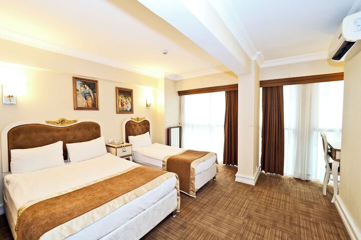 Room 10 of 61