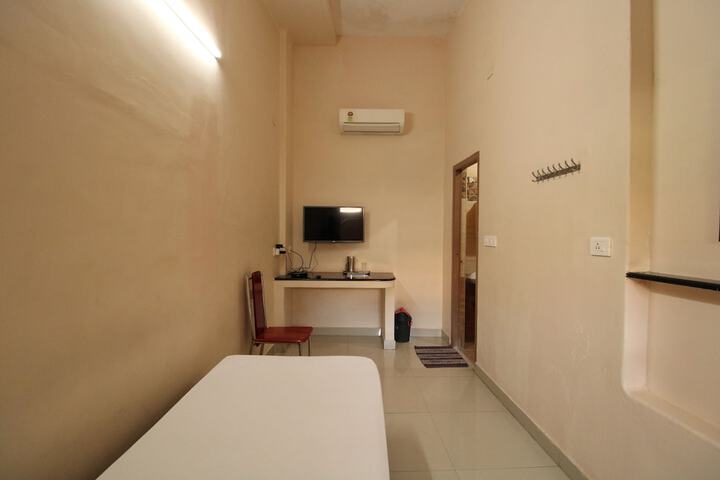Room 7 of 31