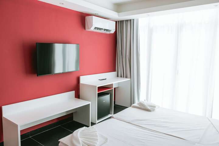 Room 10 of 46