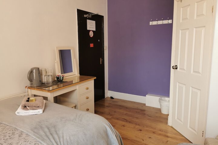 Room 12 of 44