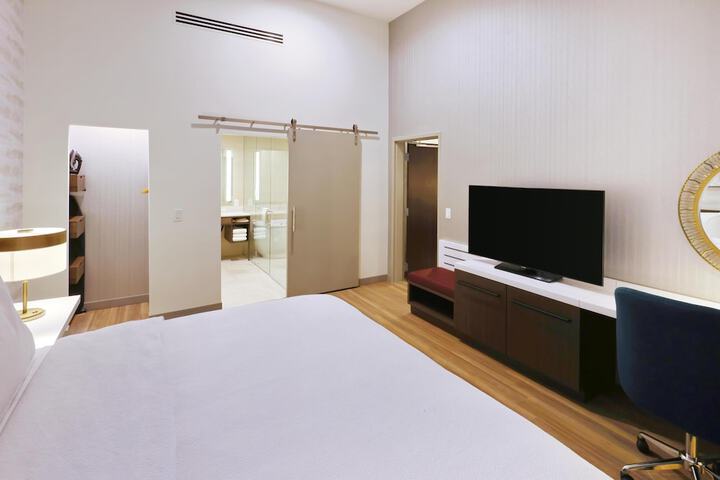 Room 16 of 58
