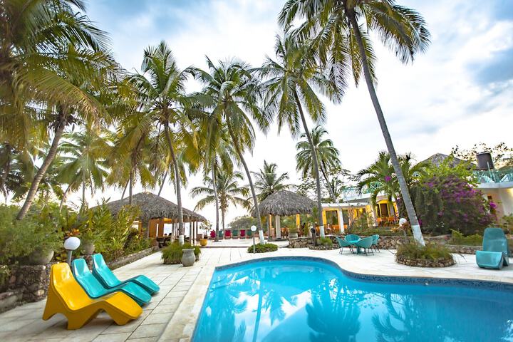Hotel Pool