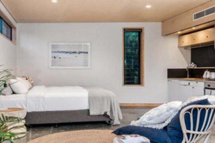 Room 13 of 60