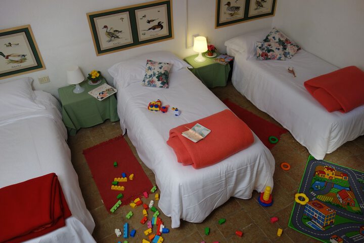 Room 15 of 66