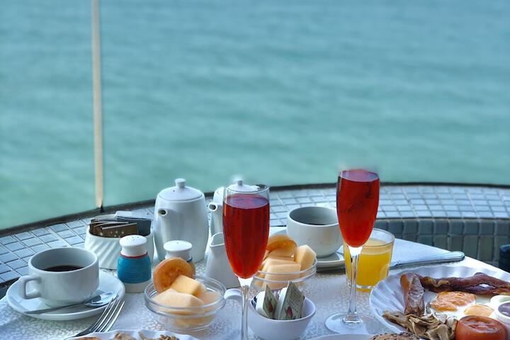 Dining Photos