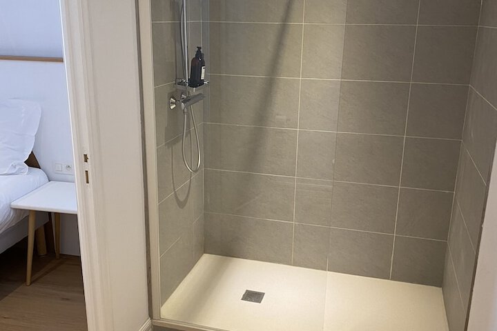 Room 45 of 80
