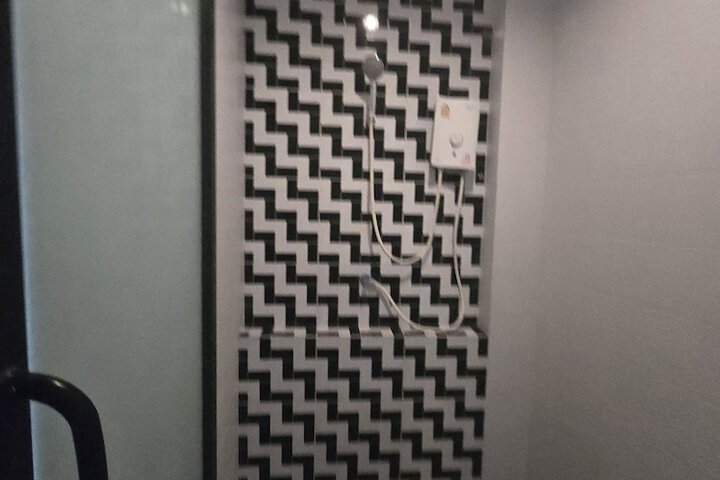Room 43 of 77