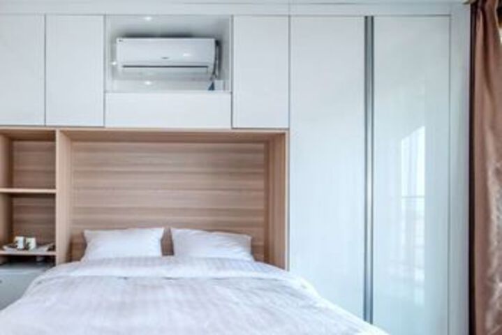 Room 11 of 22