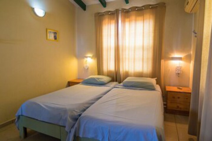Room 3 of 6
