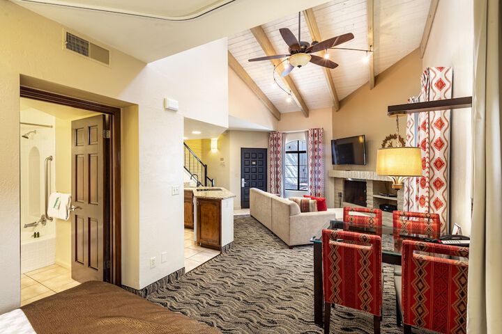 Room 4 of 67