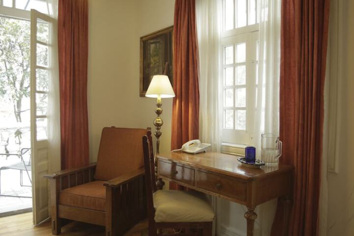 Room 28 of 86