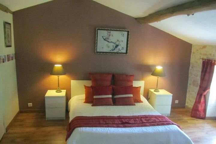Room 4 of 5