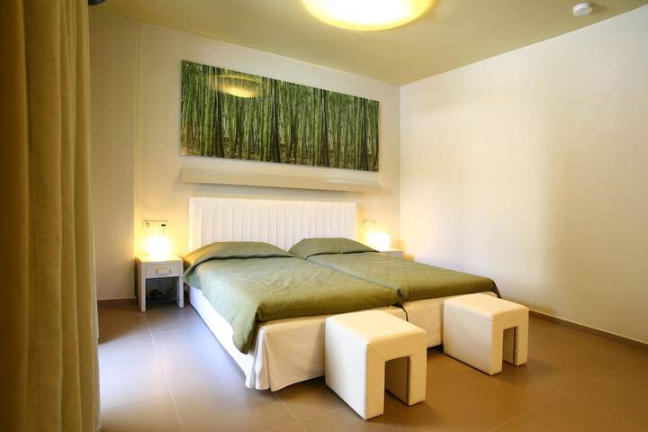 Room 8 of 51