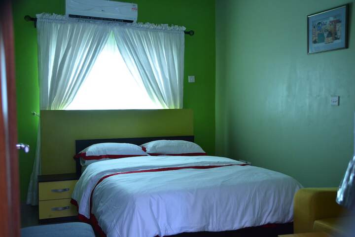 Room 12 of 24