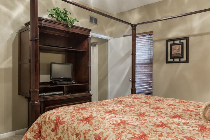 Room 5 of 43