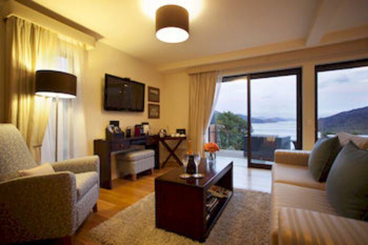 Room 10 of 29