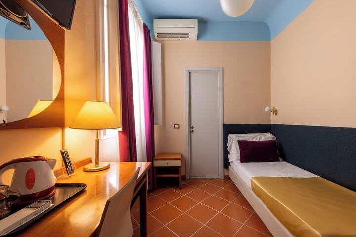 Room 49 of 124