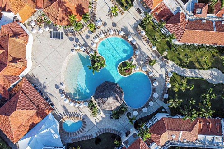 Pools & Facilities