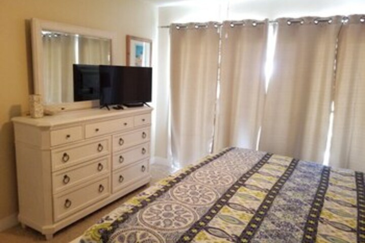 Room 13 of 15