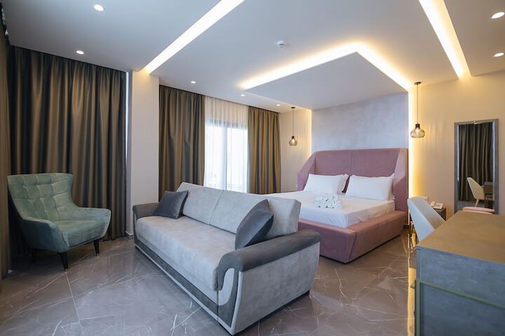 Room 3 of 54