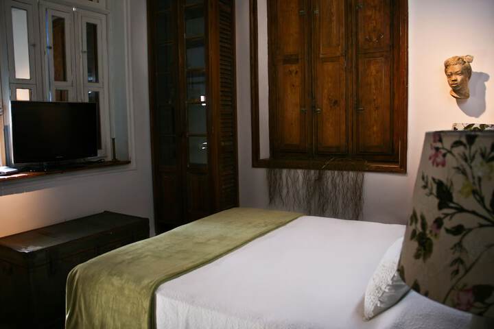 Room 10 of 41