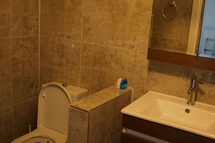 Room 105 of 139