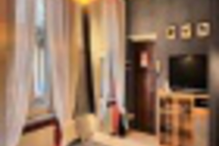 Room 495 of 528