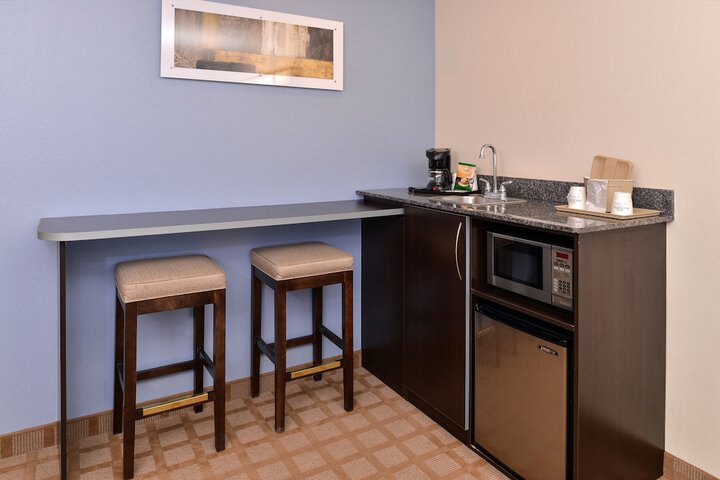 Room 15 of 41