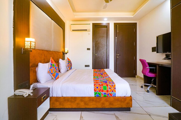 Room 20 of 34