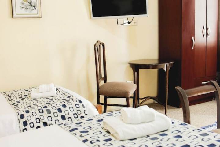 Room 5 of 35
