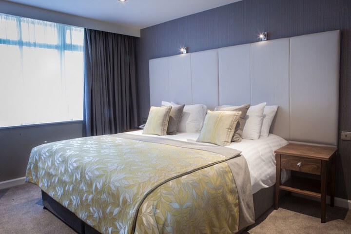 Room 9 of 46