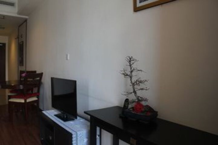 Room 33 of 83