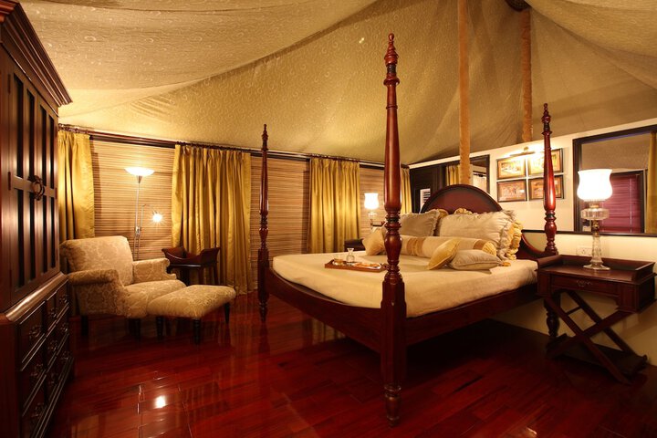 Room 4 of 23