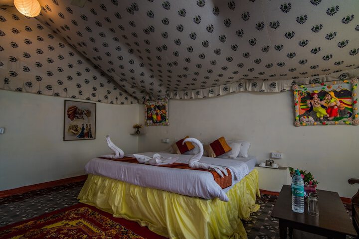 Room 6 of 50