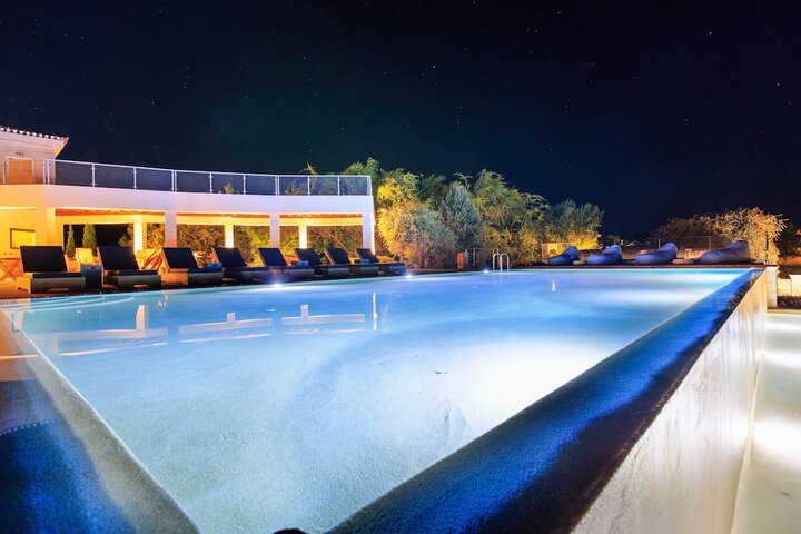 Pool 47 of 73