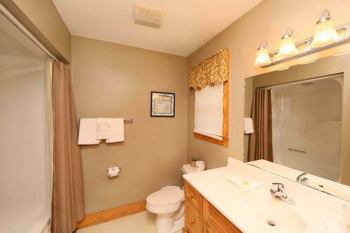 Room 15 of 38