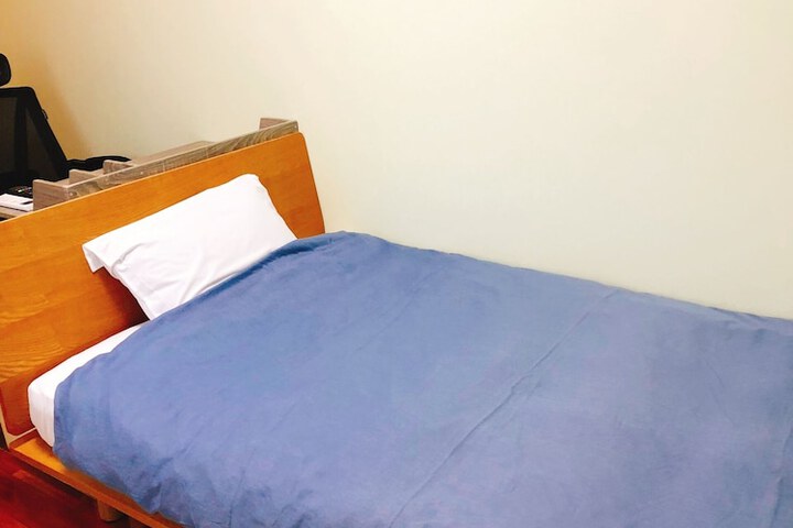 Room 9 of 36
