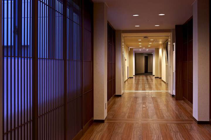 Ballroom/Hall 17 of 34