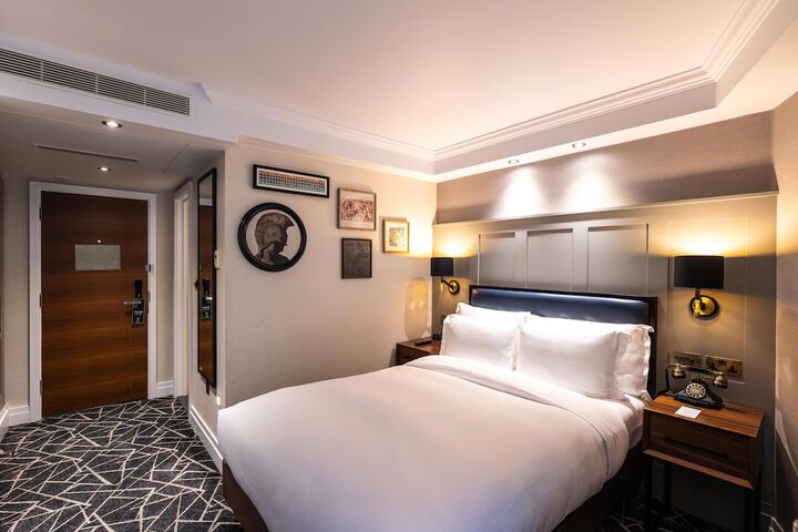 Room 40 of 92