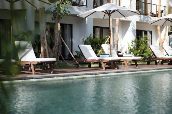 Tika Lombok