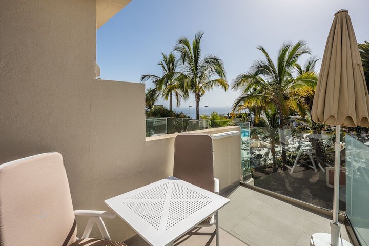 Terrace/Patio 4 of 9