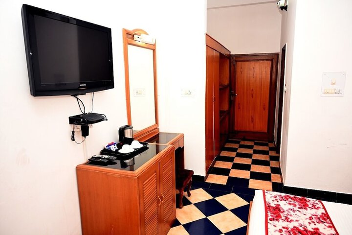 Room 2 of 29