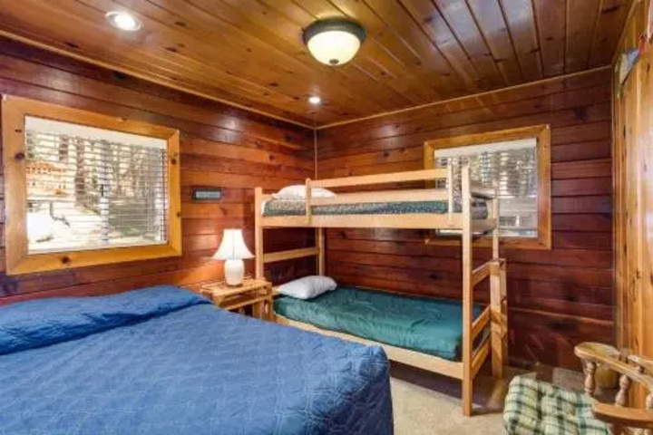 Room 4 of 14