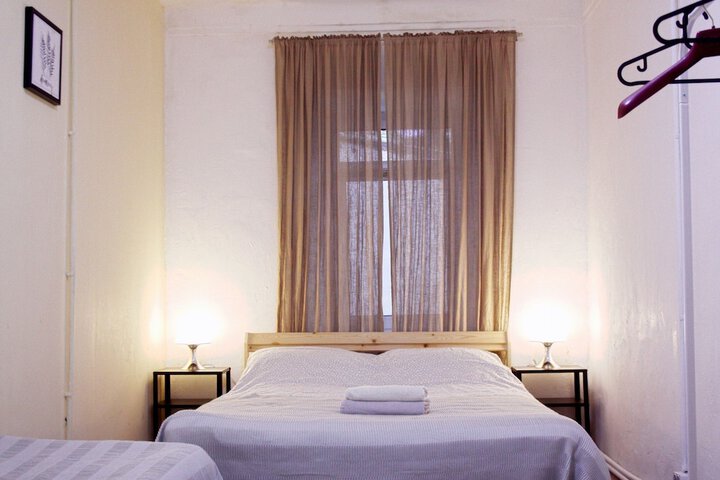 Room 28 of 46