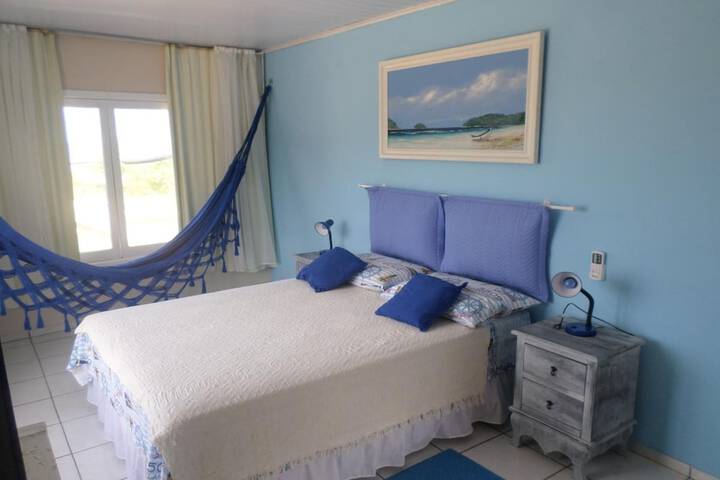Room 6 of 24