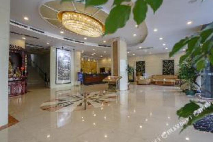 Huashan Hotel